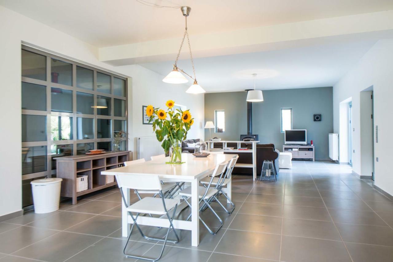 Villa Serenis Porovitsa 외부 사진